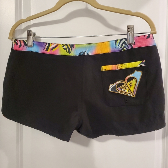 Roxy‎ Reversible Shorts - Size 5 - Picture 2 of 7
